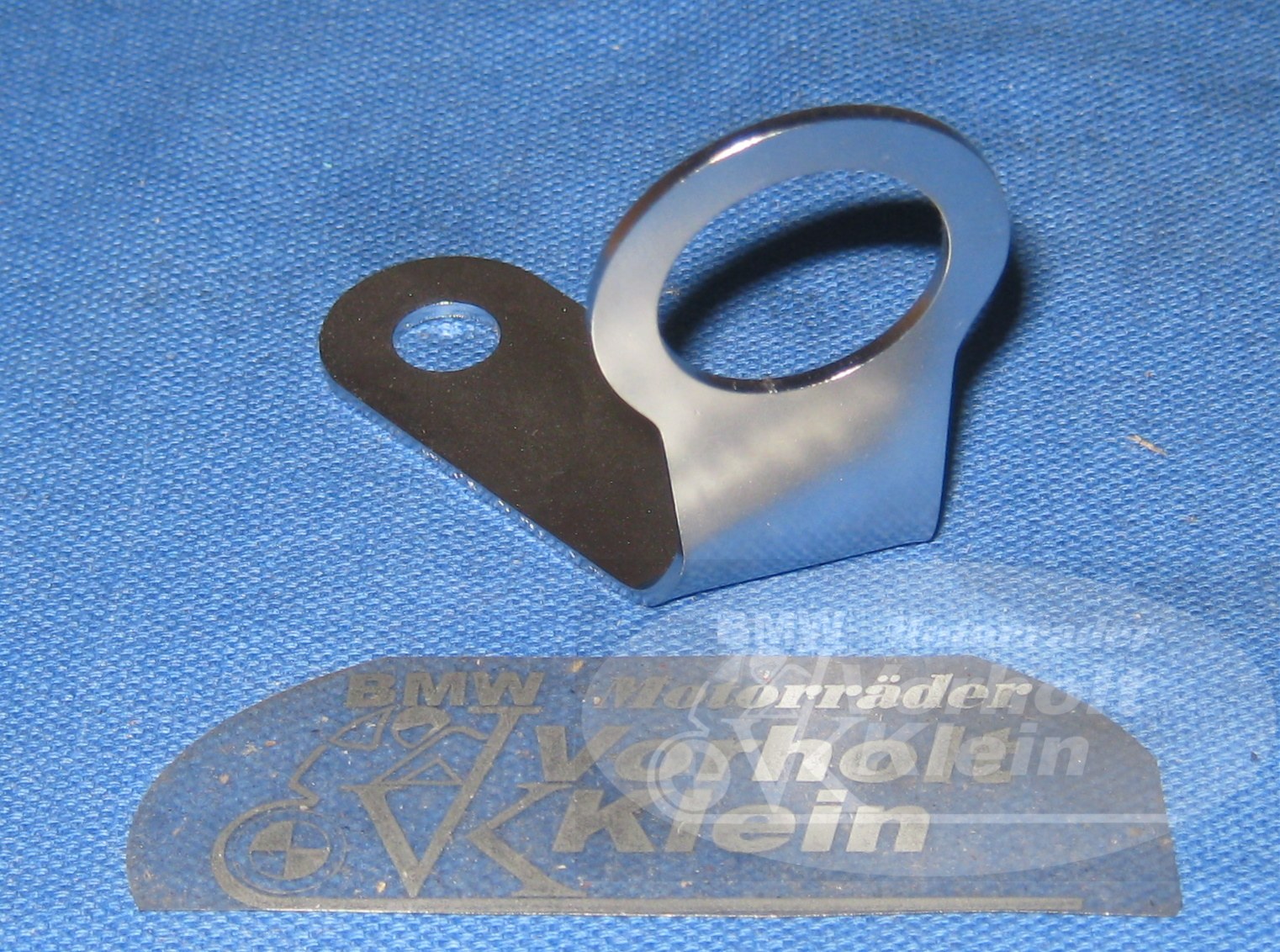 Halter Bremsleitung rechts 1 Halter Bremsleitung rechts 1241562 BMW R 60/7 - R 100 RT Bj. 1976 - 1979 Halter Bremsleitung rechts