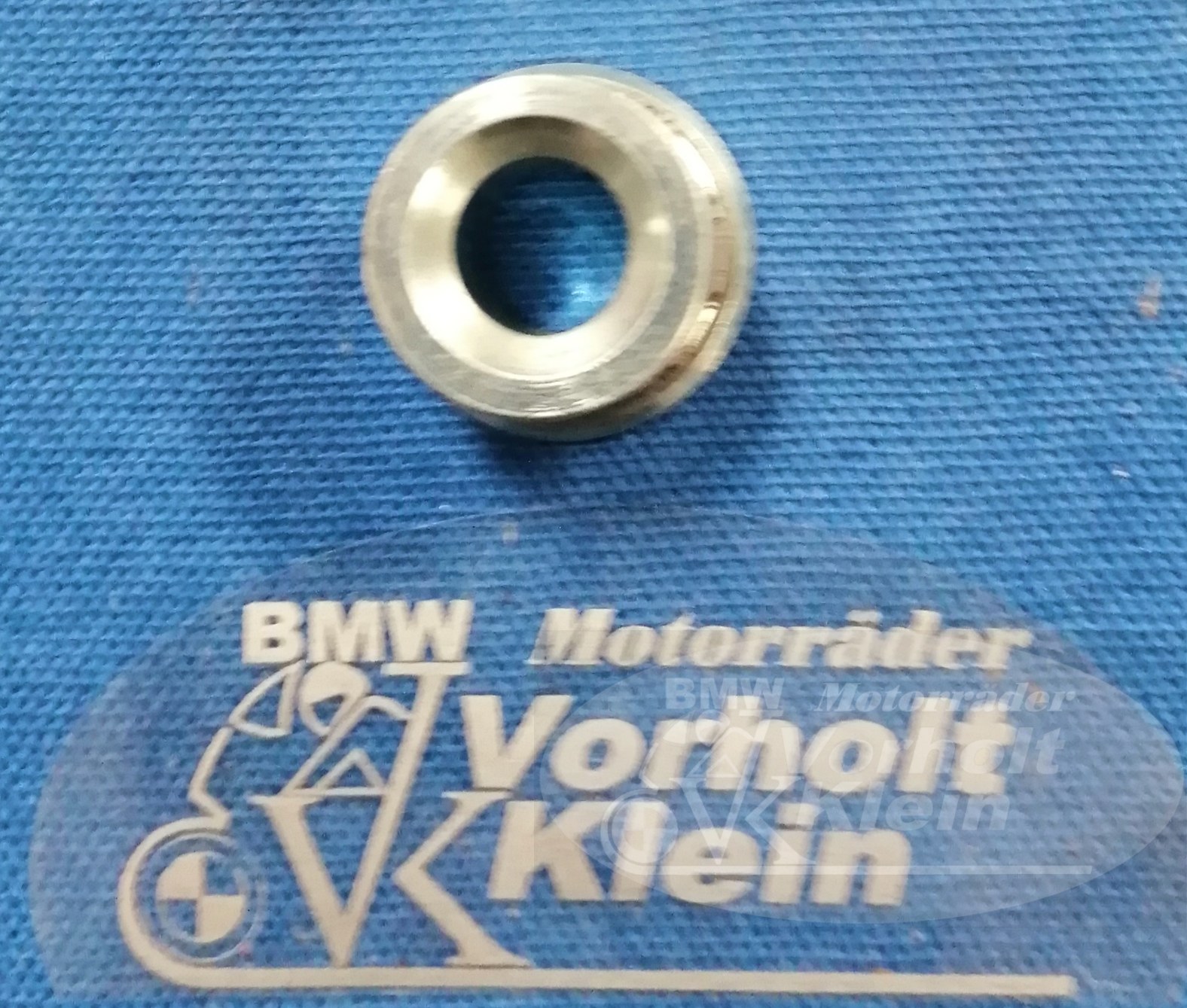 Hauptständer Buchse 13,5 mm 2 Hauptständer Buchse 13,5 mm 2301704 BMW R80/100 R80/100 RT 1980 bis 1984 Hauptständer Buchse 13,5 mm