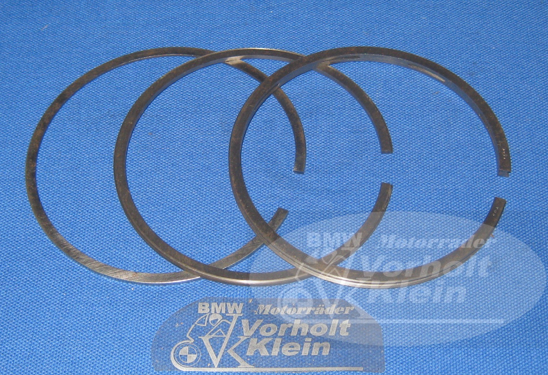 Kolbenringsatz 1000 cc erste Übermaß Grauguß Zylinder 1 Kolbenringsatz 1000 cc erste Übermaß Grauguß Zylinder 1265506 BMW R 60/7 - R 100 RT Bj. 1976 - 1979 Kolben/Kolbenringe Kolbenringsatz 1000 cc erste Übermaß Grauguß Zylinder