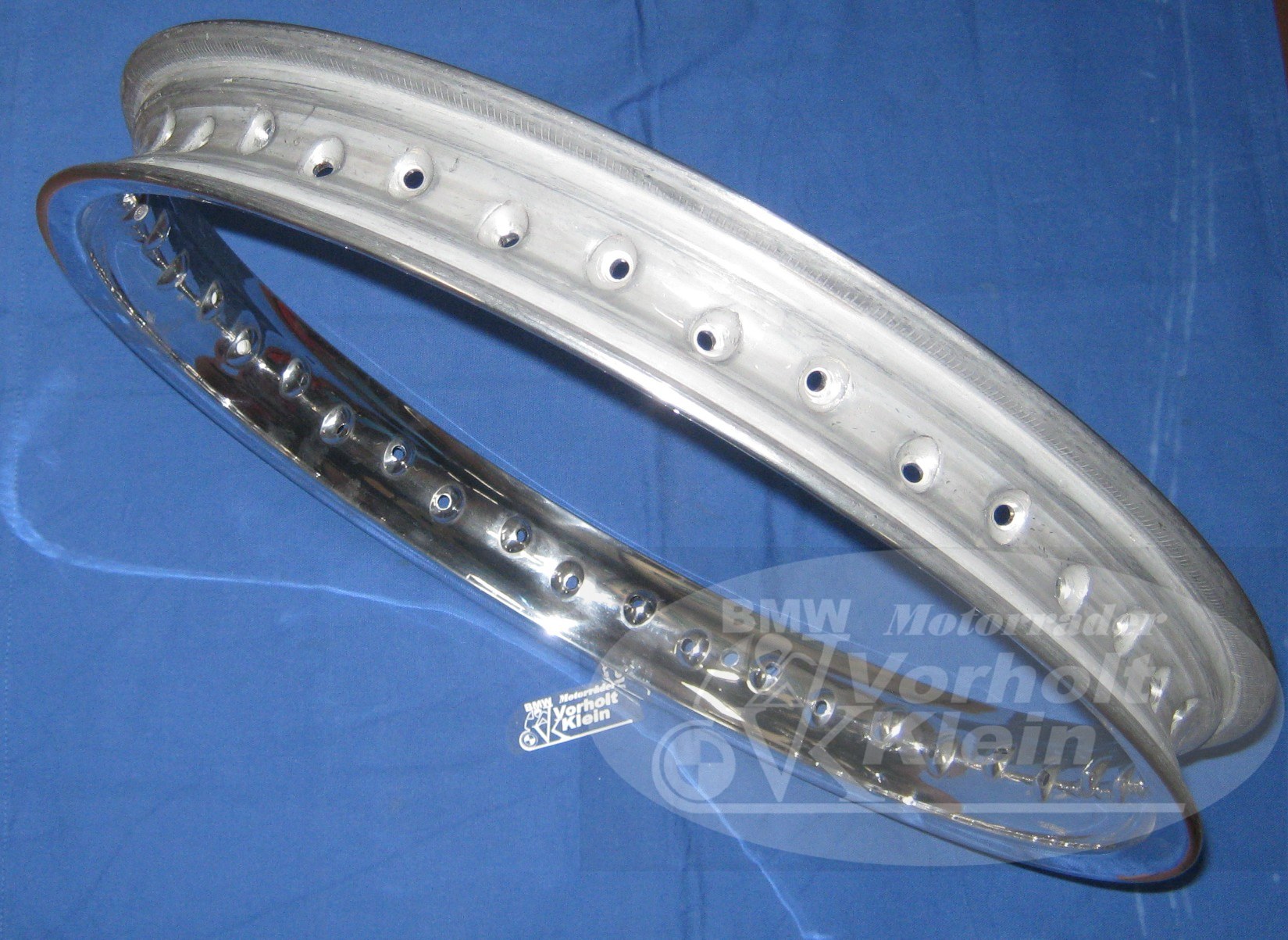 Vorderrad Felge 1.85 x 19 Scheibenbremse 2 Vorderrad Felge 1.85 x 19 Scheibenbremse 1233321 BMW R60/6 - R90/S Vorderrad Felge 1.85 x 19 Scheibenbremse