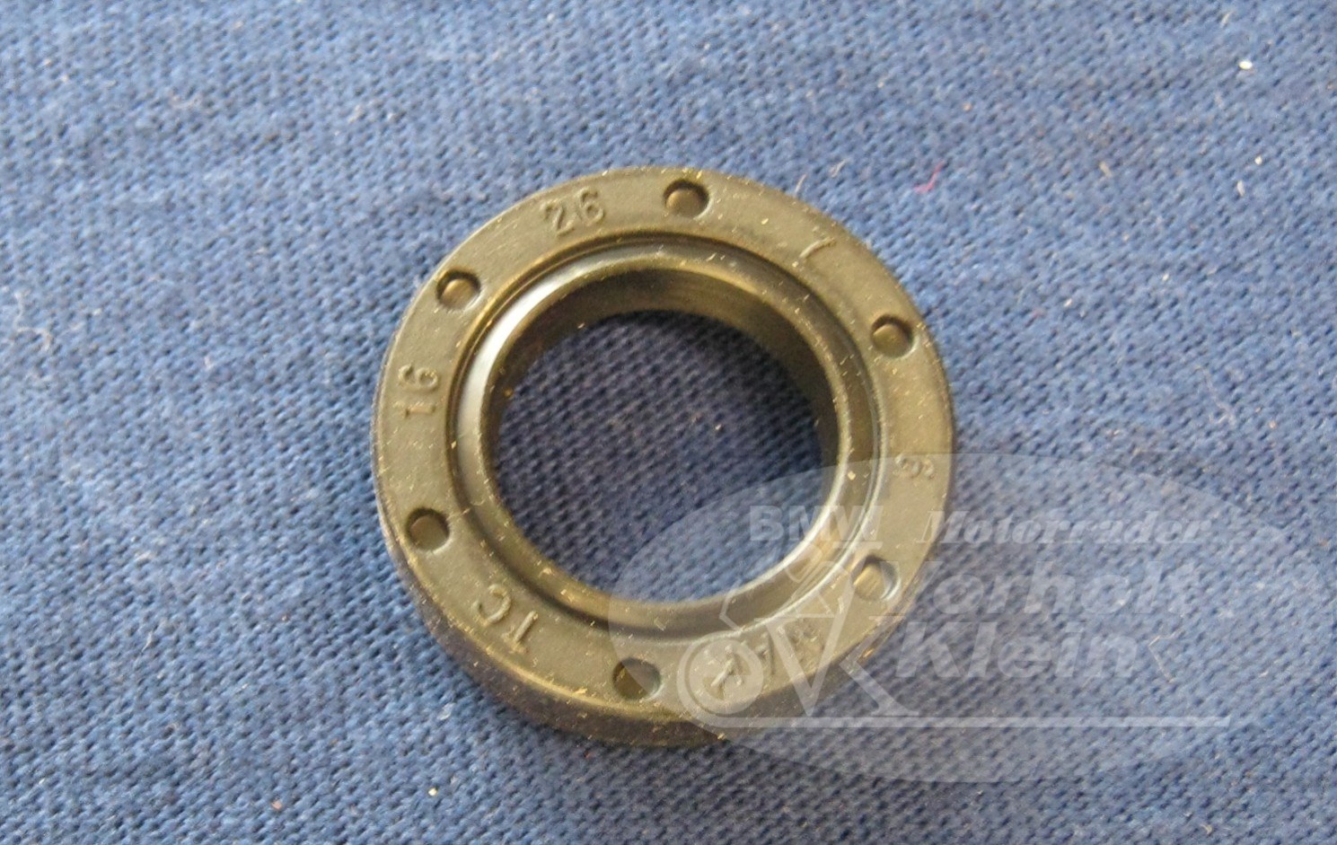 Simmerring Schalthebelwelle 5 Gang 1 Simmerring Schalthebelwelle 5 Gang 1338740 BMW R60/6 - R90/S Simmerring Schalthebelwelle 5 Gang